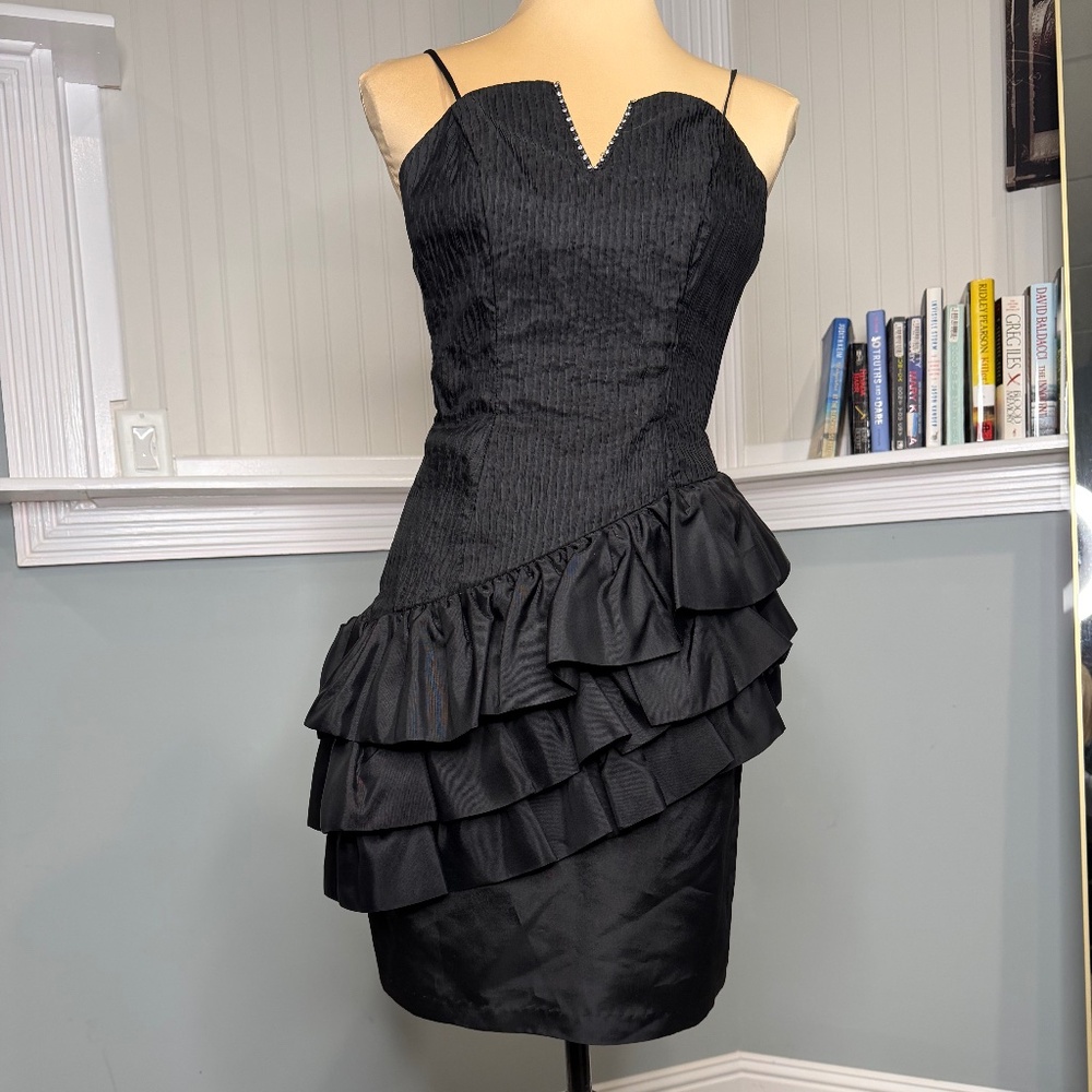 Short Black Formal Dress size 5-6
